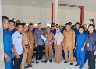 Kado Mobil Listrik Presiden Jokowi