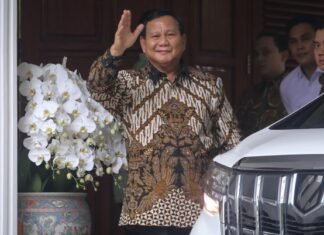 Tanggapi Ributnya Kenaikan UKT, Prabowo : Saya Maunya Gratis!