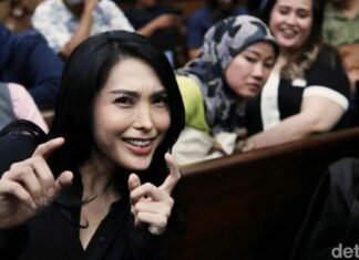 Dicecar Hakim Soal Kiriman Uang Cuma-cuma dari SYL, Nayunda Hanya Tertawa