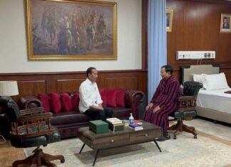 Prabowo Operasi Kaki di RSPPN Panglima Besar Soedirman