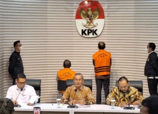 KPK Tahan Dua Tersangka Dugaan Korupsi Pembayaran Komisi Agen PT Jasindo