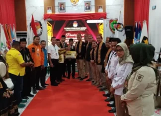 KPU Kalteng Terima Pendaftaran Abdul Razak-Sri Suwanto sebagai Paslon Gubernur/Wagub