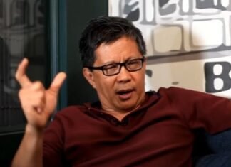 Rocky Gerung Tolak Penghargaan “Bintang Mahaputera Nararaya” dari Presiden Jokowi
