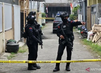 Ada Tiga Teroris Yang Ditangkap Densus 88 di Batu