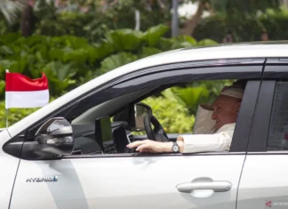 Paus Ke Istana Negara Dengan Toyota Kijang Innova Zenix