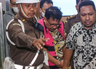 Kejagung Tangkap Mantan Pejabat MA Berinisial ZR Diduga Markus Pembebasan Ronald Tannur