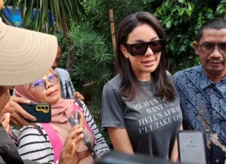 Nikita Mirzani Laporkan Pengacara Razman Arif Terkait UU Perlindungan Data Pribadi