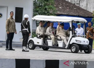 Presiden Prabowo Tinjau Satuan Pelayanan Makanan Bergizi Di Magelang