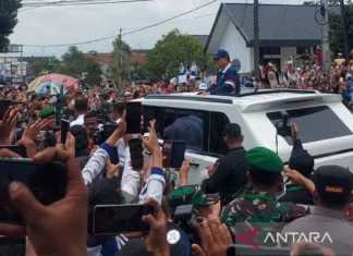 Taruna-Taruni Akmil Magelang Melepas Presiden Prabowo Tinggalkan Magelang