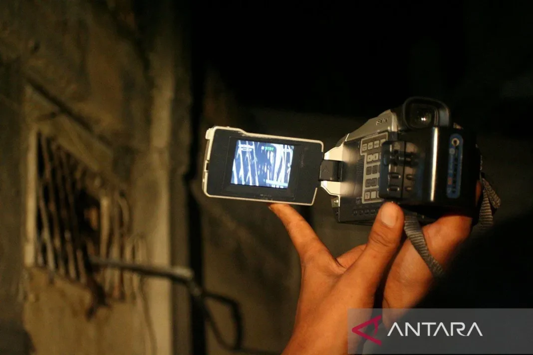 Ilustrasi - Tralis ruang tahanan yang dijebol narapidana. FOTO ANTARA