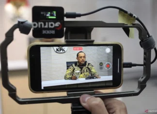 KPK Telusuri Aliran Uang Korupsi Jalur Kereta Ke Pejabat BPK