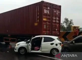 Kapolres Purwakarta Sebut Petugas Sempat Kesulitan Evakuasi Korban Kecelakaan