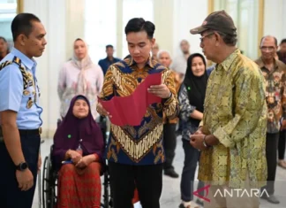 Wapres Serahkan Bantuan Kemasyarakatan Dari Aduan “Lapor Mas Wapres”