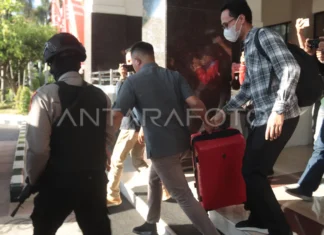 KPK Segera Panggil Anwar Sadad Terkait Dana Hibah Jatim