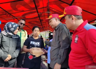 Wamensos Serahkan Santunan Untuk Ahli Waris Korban Erupsi Gunung Lewotobi