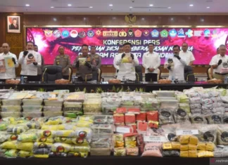 302 Napi Pengendali Narkoba Dari Lapas Dipindahkan Ke Nusakambangan