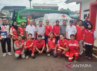 Jusuf Kalla Menginstruksikan Relawan PMI Percepat Penyaluran Bantuan