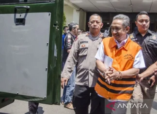 KPK Periksa Eks Wali Kota Bandung Yana Mulyana