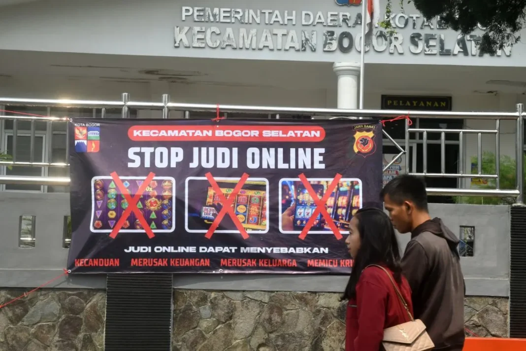 Kemkomdigi menyeru masyarakat untuk bantu pemberantasan judi online