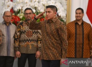 Seskab Teddy Bantah Presiden Erdogan “Walk Out” Saat Prabowo Berpidato