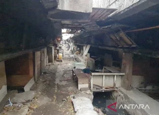 Pemerintah Beri Kompensasi Bagi Warga Kolong Angke Ber-KTP Luar DKI