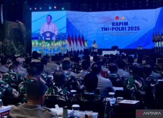 Presiden Beri Arahan Kepada TNI-Polri saat Rapim di Jakarta
