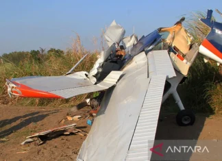 FAA: Terdapat Enam Orang di Pesawat yang Jatuh di Philadelphia, AS