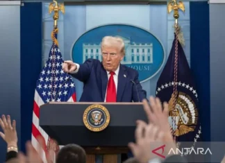 Trump Sebut AS dan Rusia Segera Bernegosiasi Akhiri Konflik Ukraina