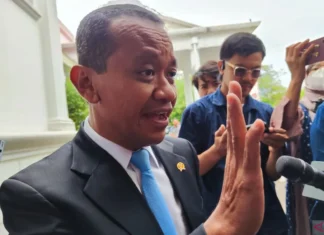 Bahlil Akan Ajukan Perbaikan, Tanggapi soal Polemik Disertasinya di UI