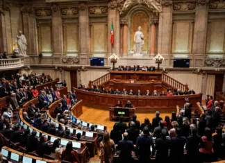 Baru 11 Bulan, Pemerintah Portugal Tumbang oleh Mosi Tidak Percaya