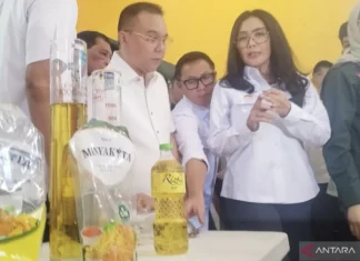 DPR Minta Pemerintah Tarik Minyak Goreng tak Sesuai Takaran dari Pasar
