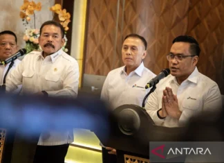 Dirut Pertamina Kembali Tegaskan Pertamax Sesuai Standar Pemerintah