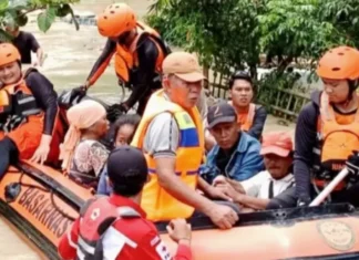 Empat Desa di Karawang Terisolasi Akibat Banjir Setinggi 1,5 Meter