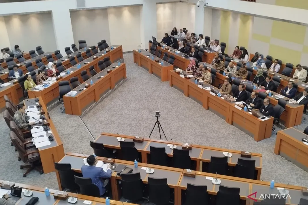 Komisi I DPR rapat dengan Komdigi hingga ANTARA bahas RUU Penyiaran