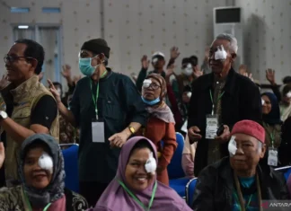 Mensos Ungkap Sekitar 750 Ribu Orang Indonesia Butuh Operasi Katarak
