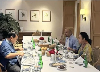 Prabowo Posting Buka Puasa Bersama Titiek dan Didit, Warganet: Ciee…