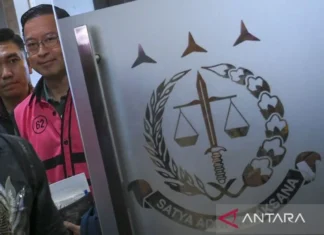 Tom Lembong Jalani Sidang Perdana Kasus Korupsi Importasi Gula