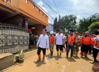Wapres Minta Kebutuhan Makanan di Posko Pengungsi Banjir Diperhatikan