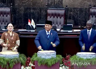Bersama Ketua DPR RI, Presiden Prabowo Buka Konferensi Ke-19 PUIC