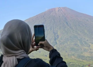 Pemerintah Batasi Kuota Pendaki demi Keseimbangan Ekologis