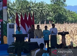Prabowo Resmikan Gudang dan Dryer Jagung Pangan Merah Putih di Kalbar