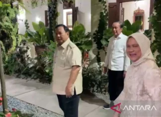 Presiden Prabowo Silaturahmi Sambangi Kediaman Jokowi di Surakarta