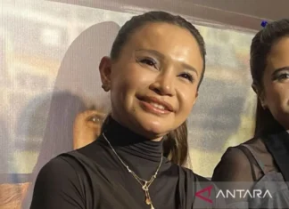 Rossa Ungkap Fakta tentang Lagu “Tegar” dalam Perjuangan Kariernya