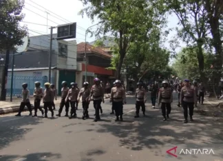 1.245 Personel Gabungan Amankan Aksi Warga Pati Kirim Surat ke KPK