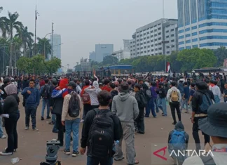 DPR tetap Gelar Rapat Meski Situasi Aksi Demo di Luar DPR “Panas”