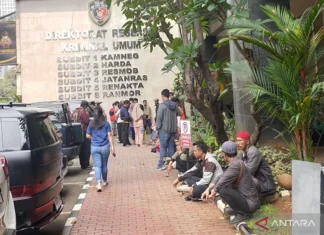 Ratusan Anak Ditangkap saat Demo di DPR, Orang Tua Tuntut Bebaskan