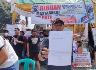 Warga Pati Gelar Aksi Galang Surat Desak KPK Tetapkan Sudewo Tersangka