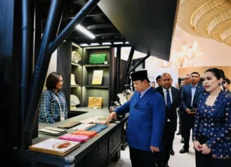 Prabowo Tinjau Inovasi dan Budaya RI di Paviliun Expo Osaka