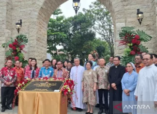 Pramono Resmikan Taman Doa Kasih Mulia Sejati di Rawa Buaya