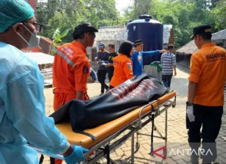 Tim SAR Temukan Santri Tenggelam di Pantai Cibaru Anyer Jumat Pagi